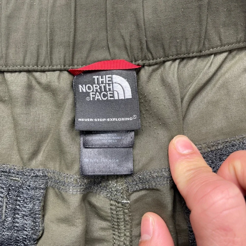 The North Face Mens XL Olive Green Convertible Zip Off Hiking Cargo Pants Belted
